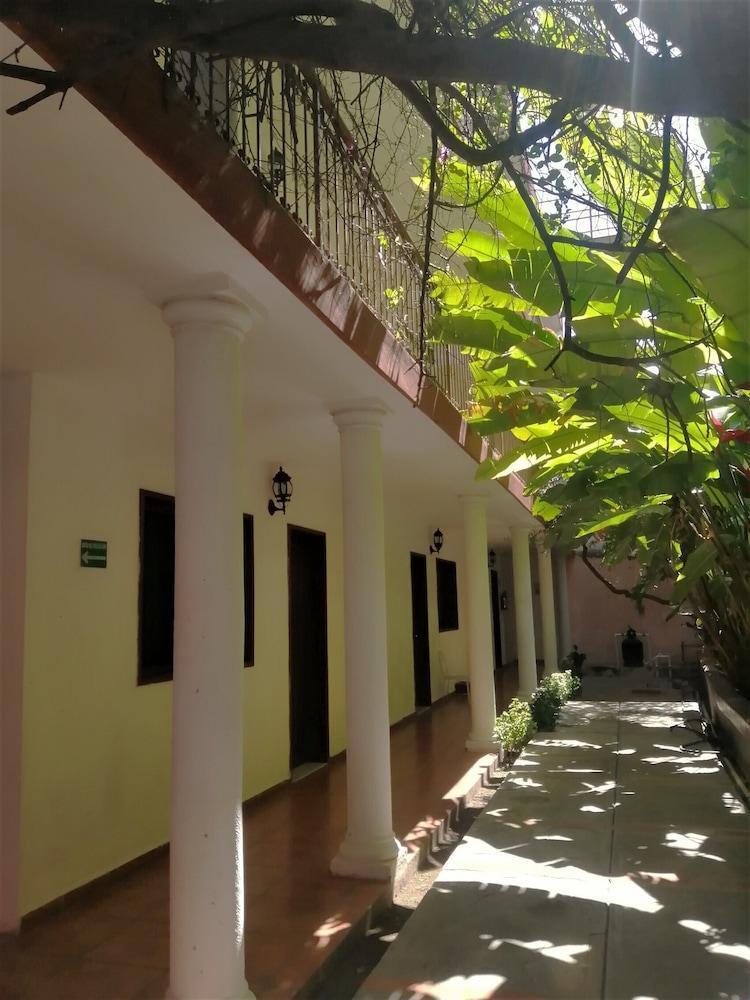 Hotel Santa Lucia Mérida Kültér fotó