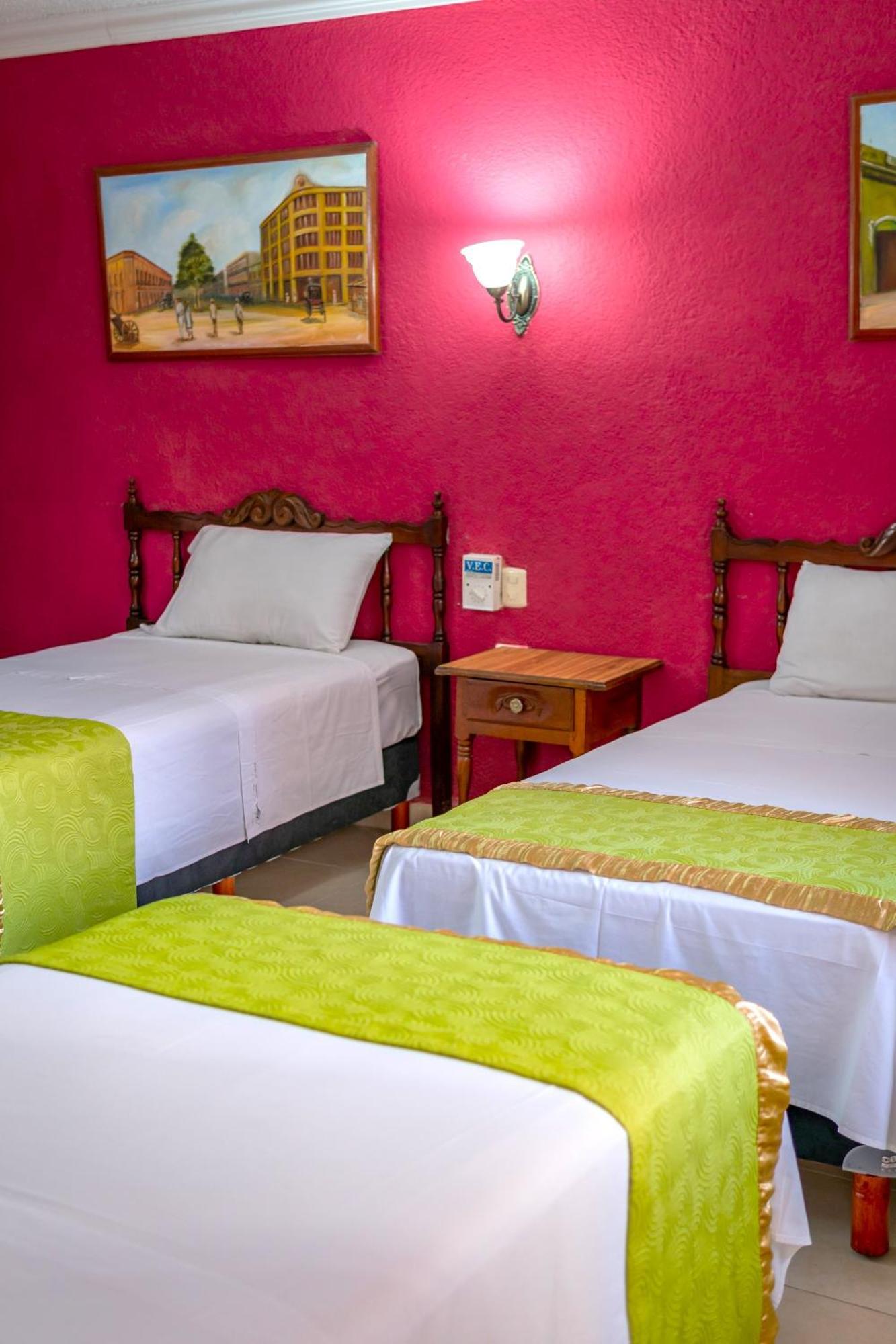 Hotel Santa Lucia Mérida Kültér fotó