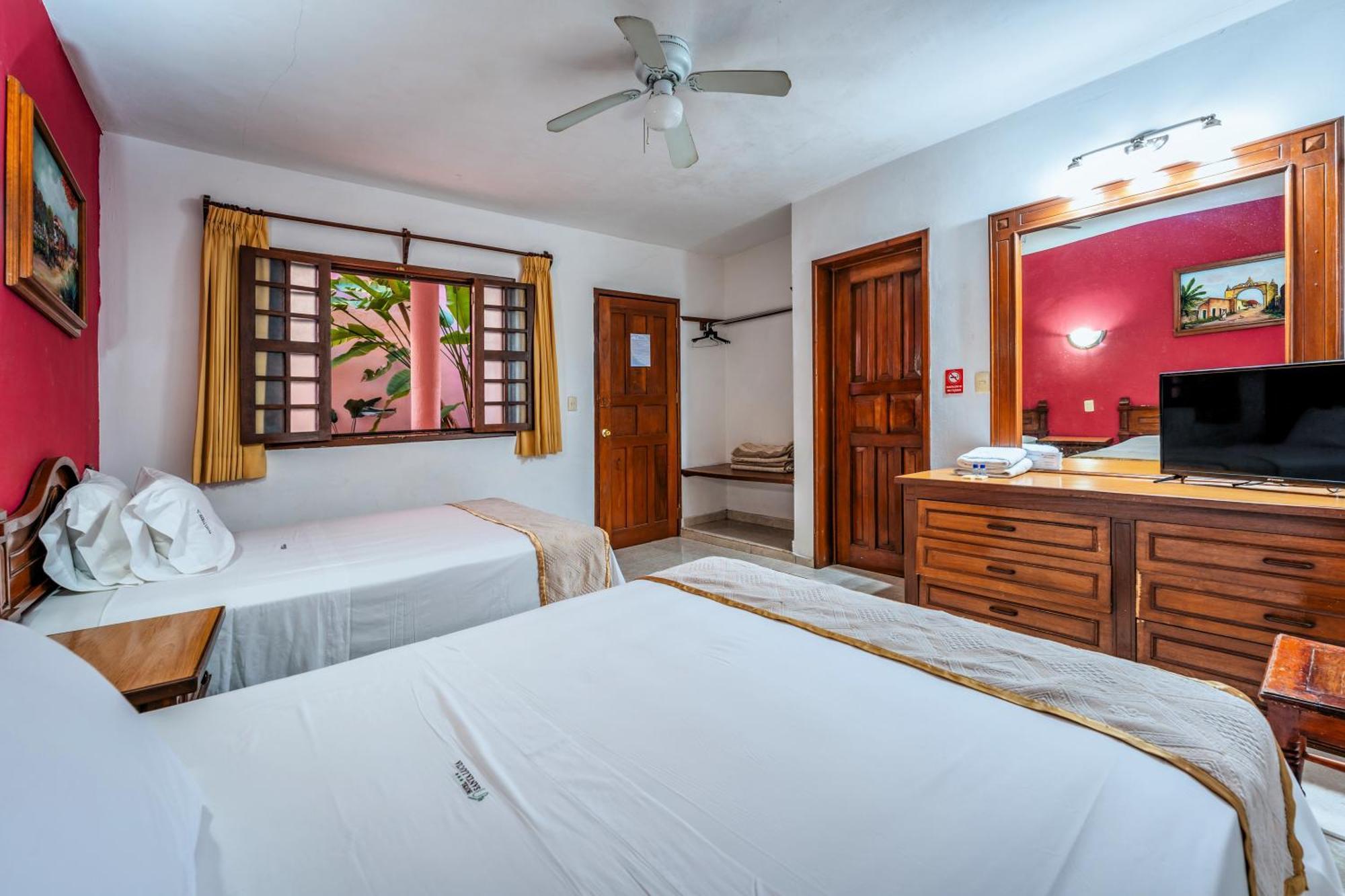 Hotel Santa Lucia Mérida Kültér fotó